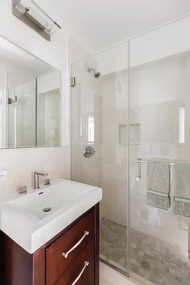 Sold by Sotheby's International Realty | media 7