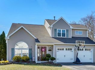 89 Cascades Ave, Howell, NJ 07731