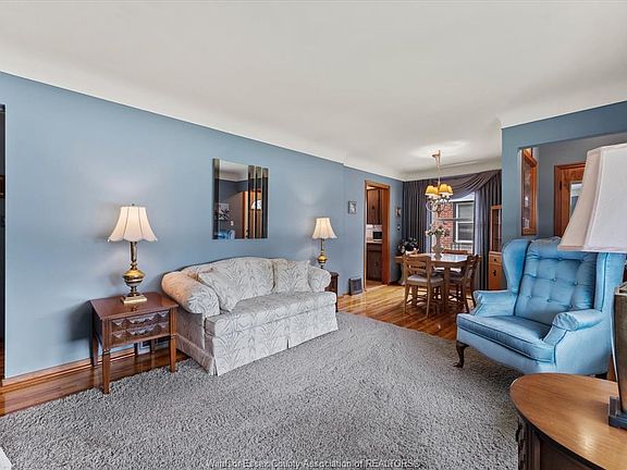 3rd image of 1003 Isabelle Pl