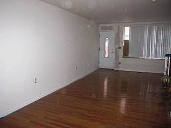 4th image of 717 Annin St