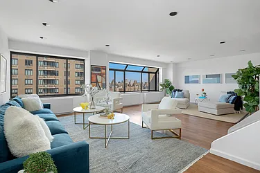 1441 Third Avenue, #PHB