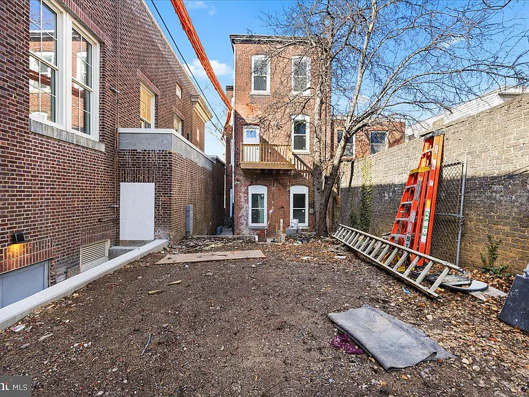 6940 Woodland Ave #1 — Photo 12