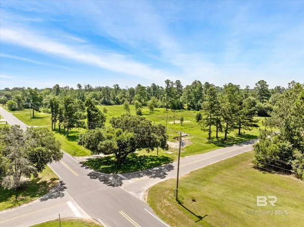24630 Daw Rd #1, Elberta, AL 36530