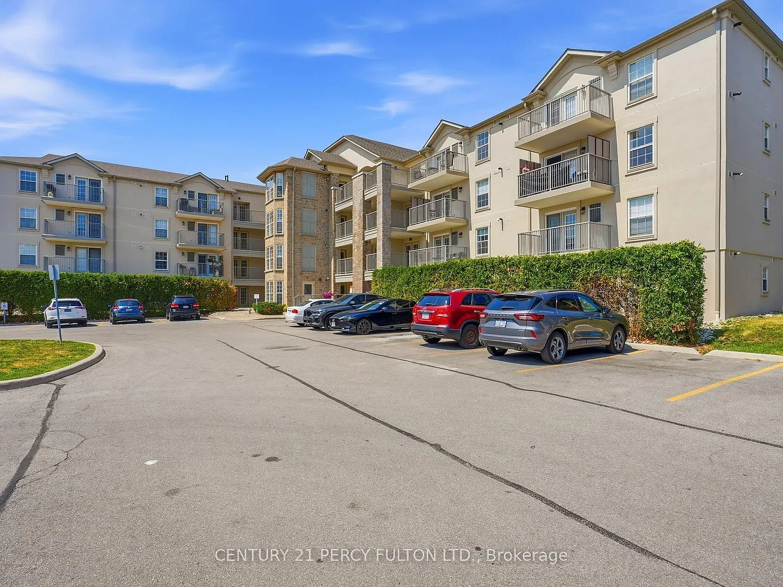 2 bed, $2,700 — Photo 1