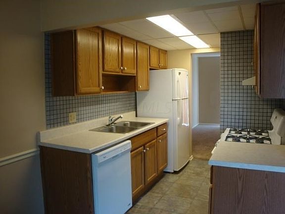 3rd image of 4739 S Tarryton Ct