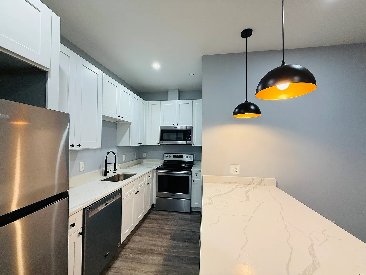 1 bed, 690 sqft, $2,000 — Photo 3