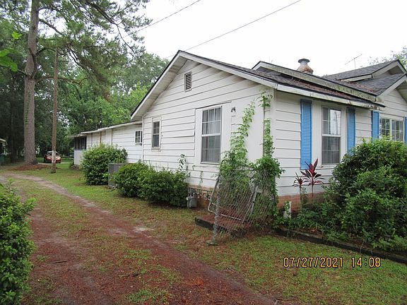 4th image of 1009 Marion St