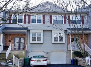 11 Birch Ter, Mount Arlington, NJ 07856
