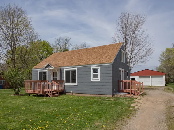 923 E Allegan St, Martin, MI 49070