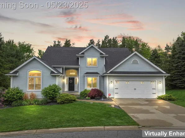 3648 Wedgewood Dr, Lapeer, MI 48446