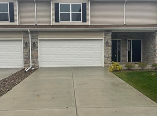 930 Penny Ct, Hobart, IN 46342