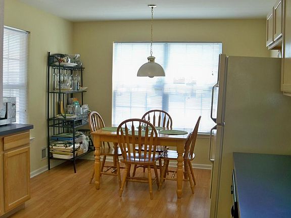 2nd image of 3174 Dillon Ln
