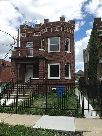 1st image of 747 N Lotus Ave #2