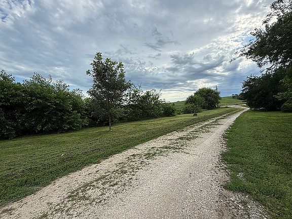 Driveway from county road 17