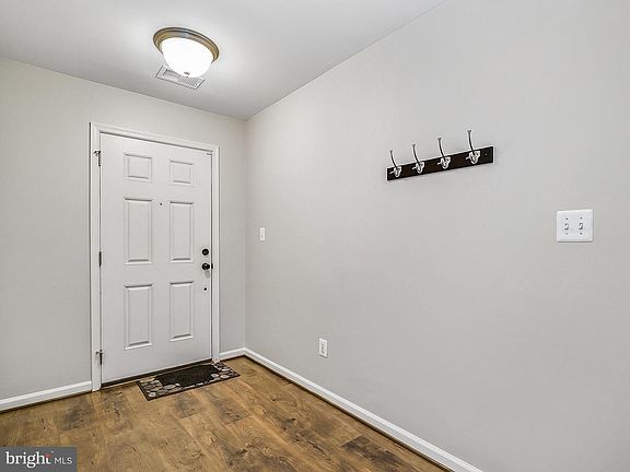 5th image of 22532 Phillips St #407