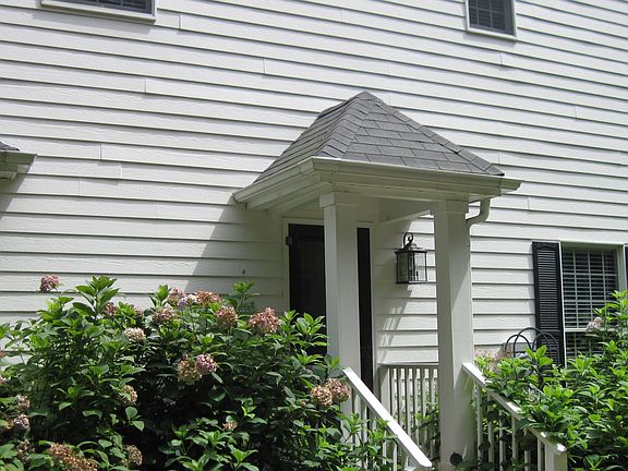 3rd image of 21341 Summerbrook Dr