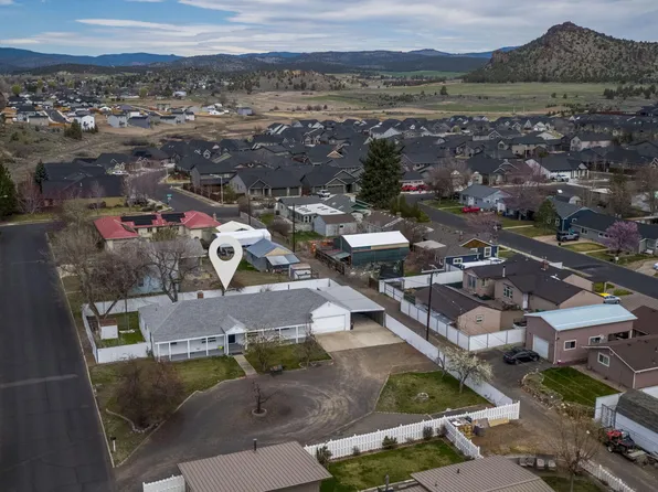 1244 NE Powell Ln, Prineville, OR 97754