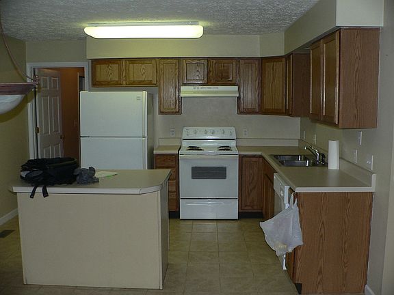 Kitchen with Island