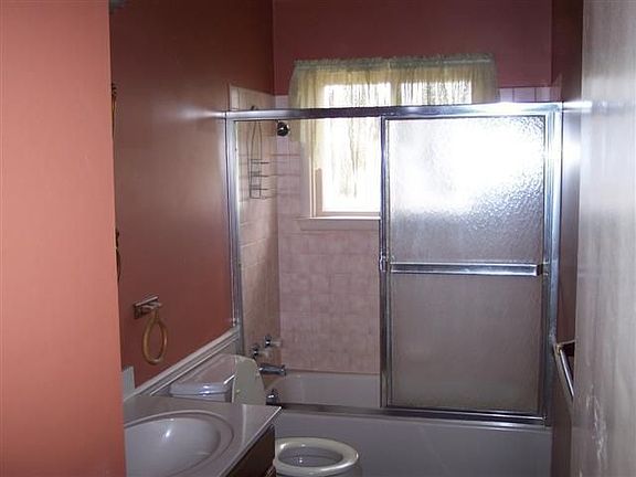 2nd image of 1504 Lake Shore Dr