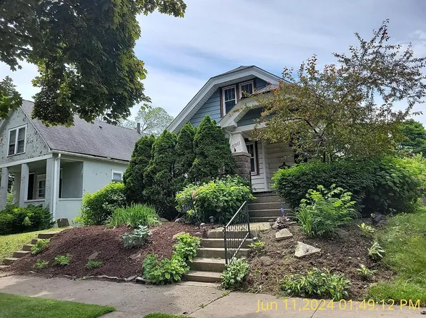 5561 North 39th STREET, Milwaukee, WI 53209