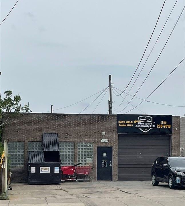 1st image of 3557 W 140th St
