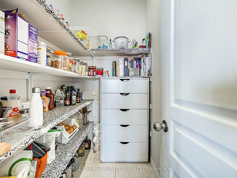 18 Monkton Cir — Photo 42