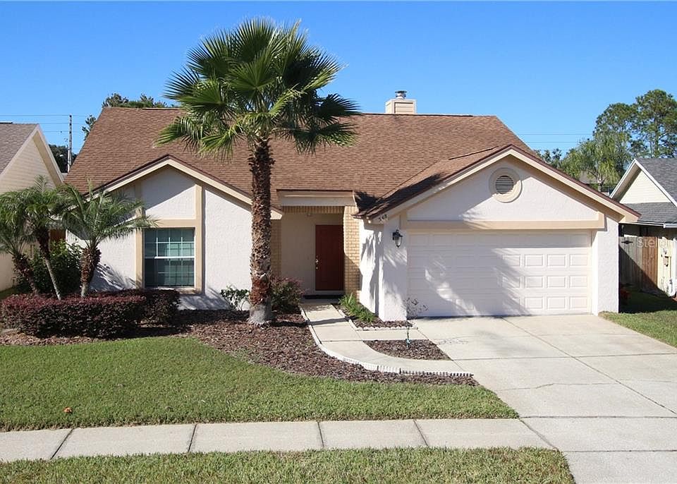 1st image of 548 Holbrook Cir