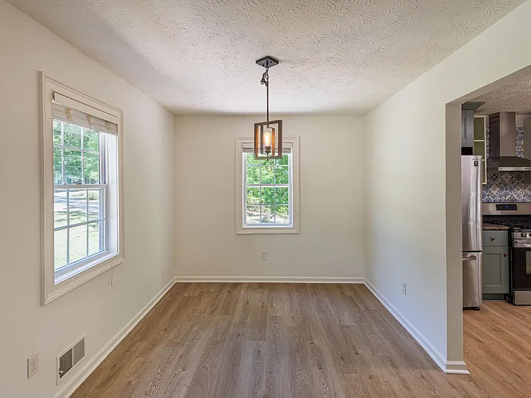 170 N Fayette Ct — Photo 9
