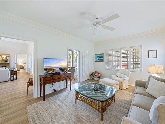 4th image of 5944 Chanteclair Dr