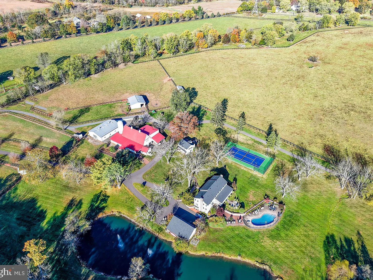5 bed, 3.5 bath, 5450 sqft, $6,500 — Photo 4