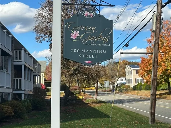 200 Manning St APT 6C, Hudson, MA 01749