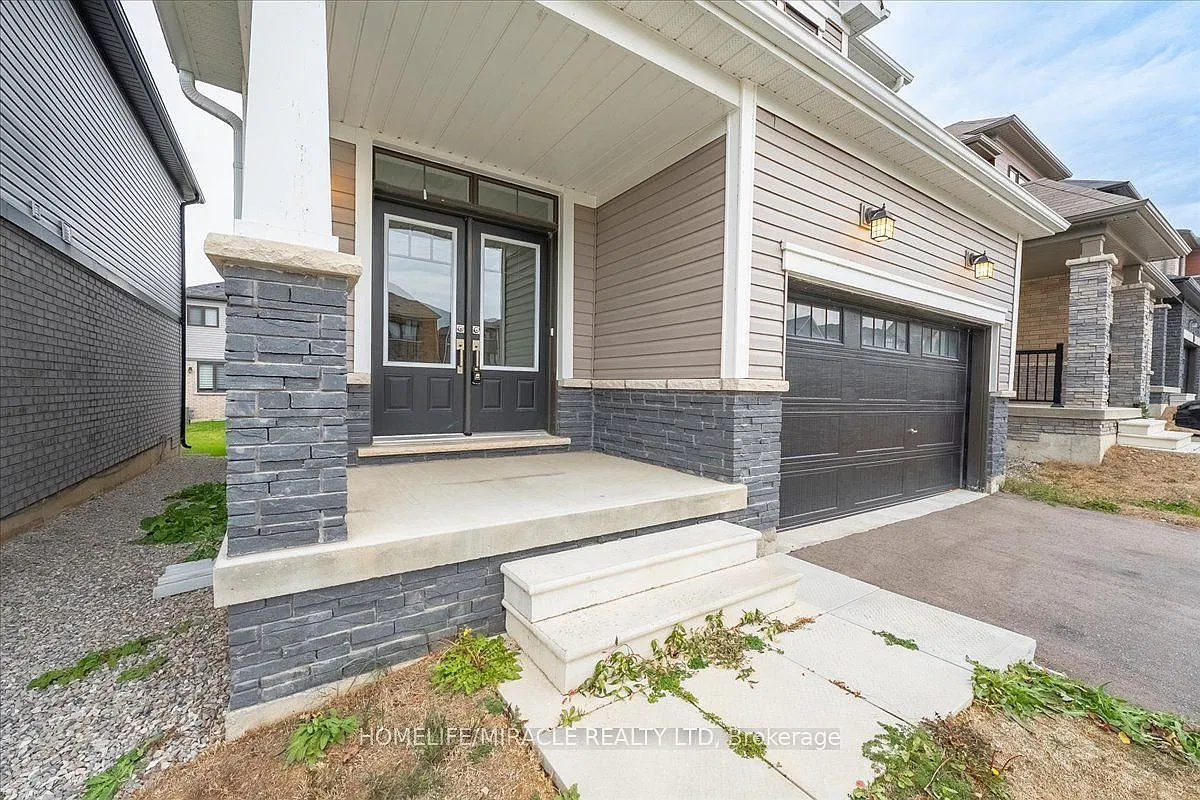 5 bed, $3,099 — Photo 4