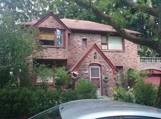 165 Mason Ter, Brookline, MA 02446