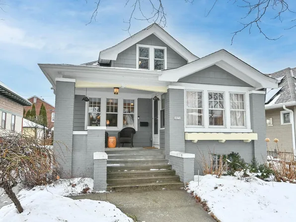 3371 South Pennsylvania AVENUE, Milwaukee, WI 53207