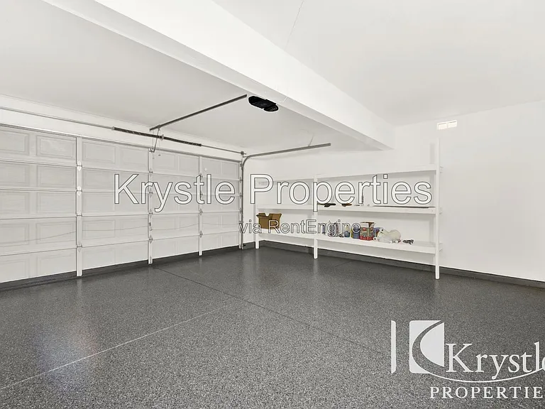 824 Cedarcrest Dr — Photo 29