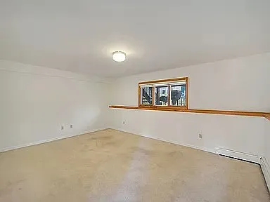 5 Roosevelt Ave #B — Photo 8