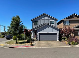 10015 NW Curtis St, North Plains, OR 97133