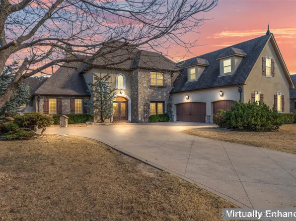 11319 S College Ave E, Tulsa, OK 74137