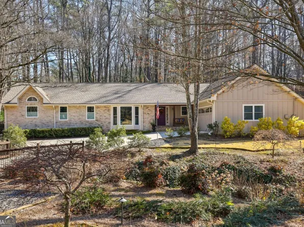 7265 Hunters Branch Dr, Sandy Springs, GA 30328