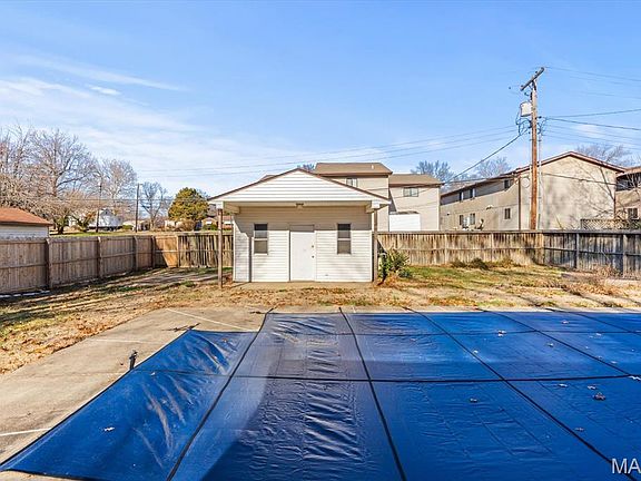 3rd image of 1309 Veile Dr