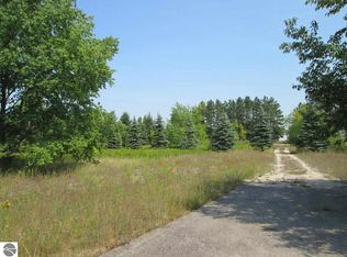 12087 Homestead Rd, Beulah, MI 49617