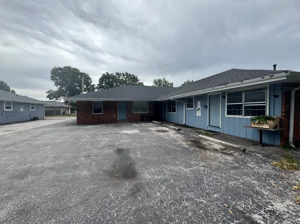 2052 S Barcliff Ave #D, Springfield, MO 65804