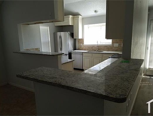 3rd image of 2800 Beau Dr