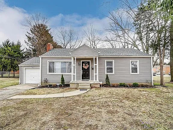 1630 Elaine Rd — Photo 1