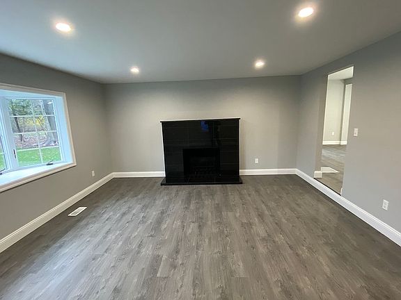 3rd image of 265 N Highland Ave