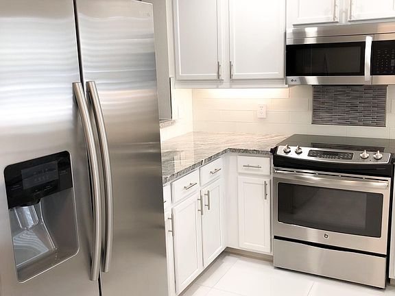 3rd image of 9080 Gervais Cir APT 506