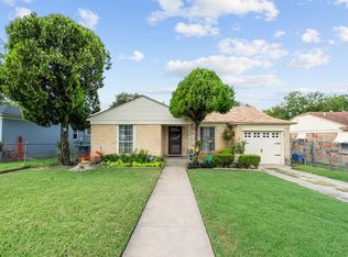 1911 Danube Dr, Dallas, TX 75203