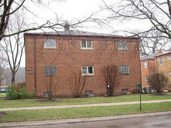 3rd image of 8041 Lake St #2N
