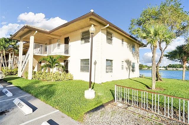 1st image of 5510 Lakeside Dr APT 209