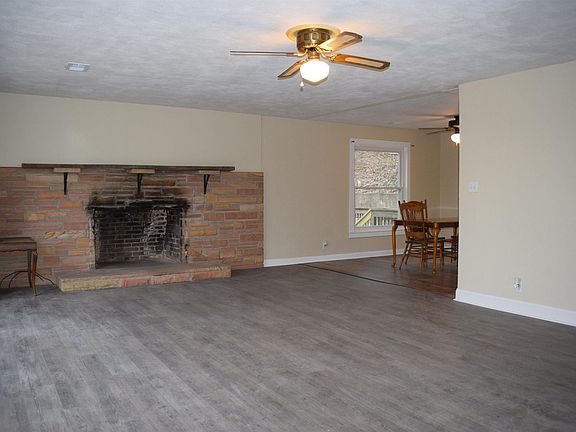 4th image of 22339 Asheville Hwy